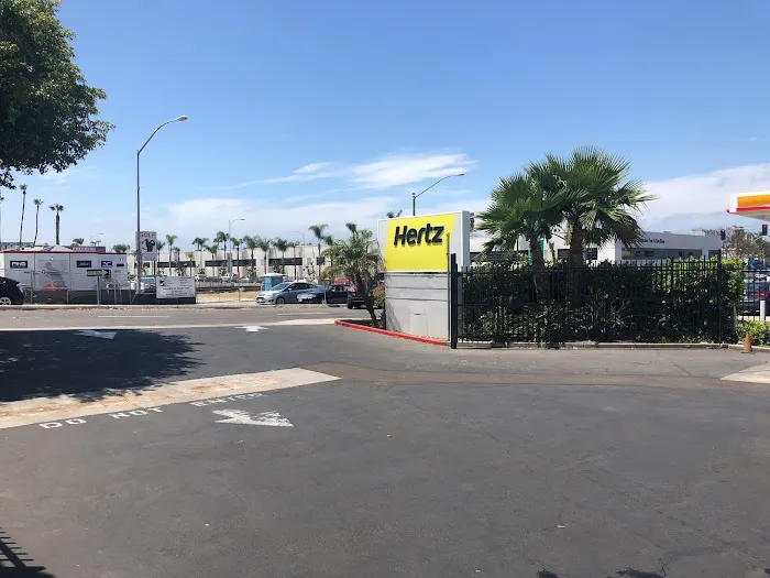 Hertz Car Rental - San Diego - W Laurel Street Picture 10