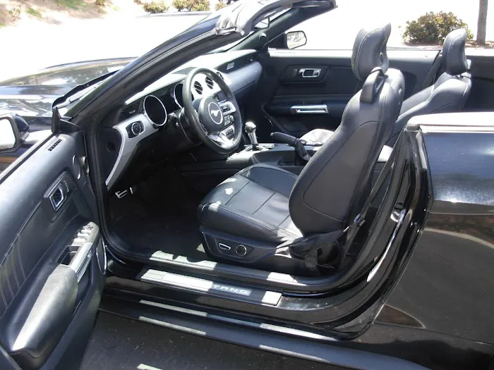 Priceless Car Rental Picture 1