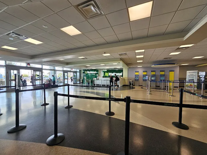 Hertz Car Rental - San Diego - San Diego International Airport (SAN) Picture 8