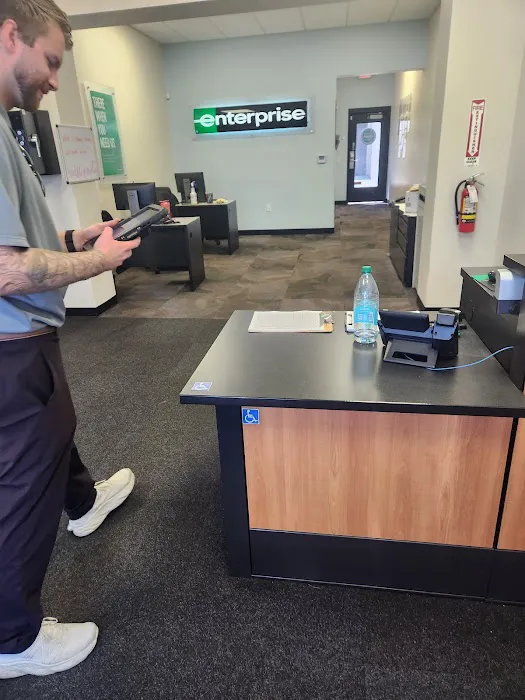 Enterprise Rent-A-Car Picture 4