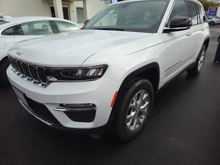 Avis Car Rental Picture 3