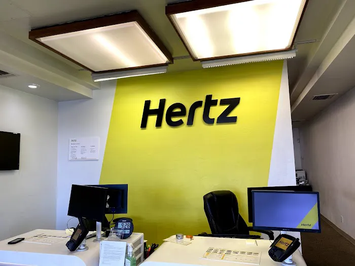 Hertz Car Rental - Tucson - West Ina Road Picture 10