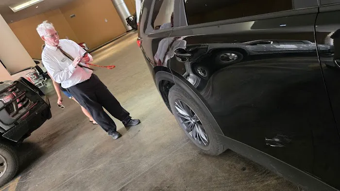 SIXT Rent A Car San Antonio Downtown Picture 3