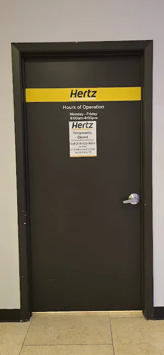 Hertz Car Rental - San Antonio - Marriott Rivercenter Picture 5