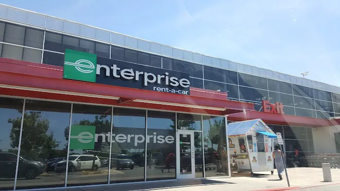 Enterprise Rent-A-Car Picture 1