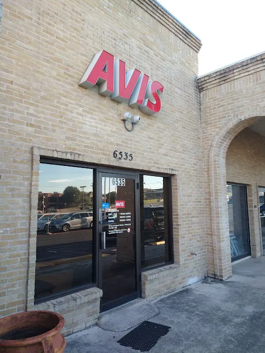 Avis Car Rental Picture 1