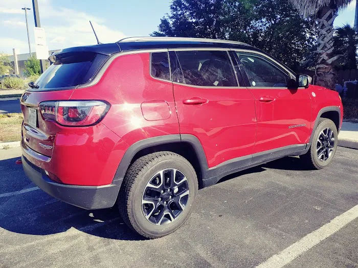 Avis Car Rental Picture 6