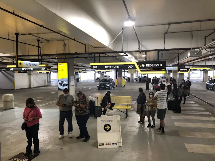 Hertz Car Rental - San Antonio - De Zavala Road Picture 6