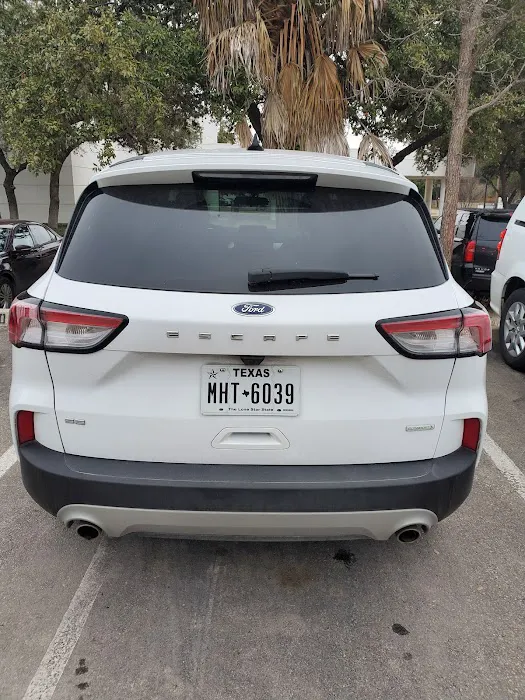 Avis Car Rental Picture 4