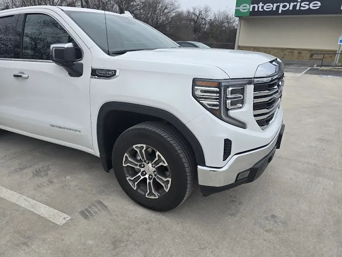 Enterprise Rent-A-Car Picture 2