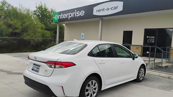 Enterprise Rent-A-Car Picture 5