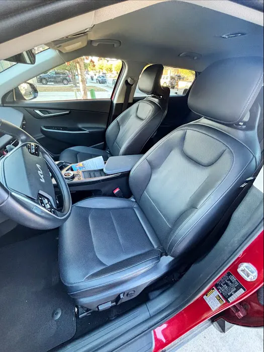 Hertz Car Rental - New Braunfels - I-35 Picture 4