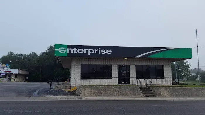 Enterprise Rent-A-Car Picture 4