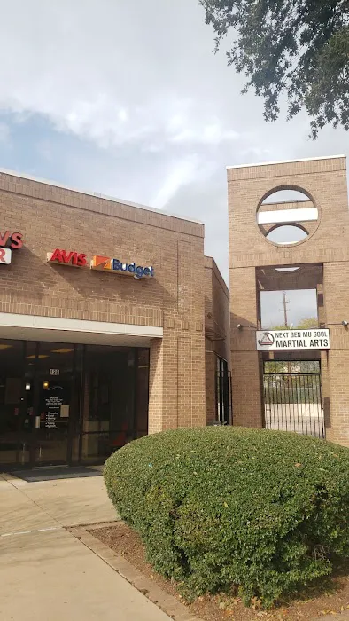 Avis Car Rental Picture 1