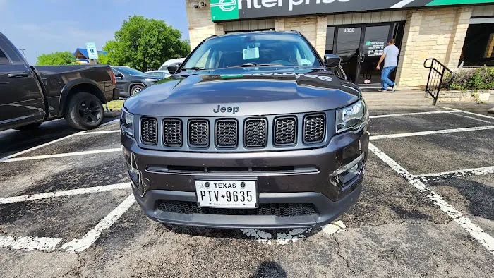 Enterprise Rent-A-Car Picture 5