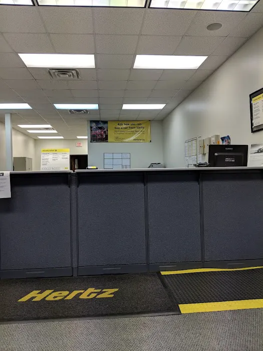 Hertz Car Rental - Austin - Highway 290 Picture 4