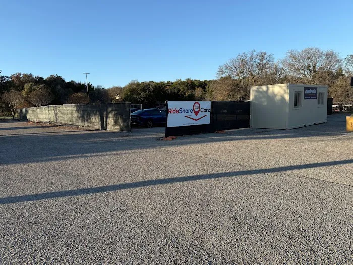 RideShare Carz Austin Picture 1