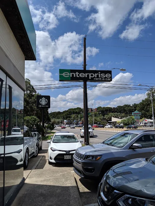 Enterprise Rent-A-Car Picture 6