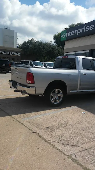 Enterprise Rent-A-Car Picture 8