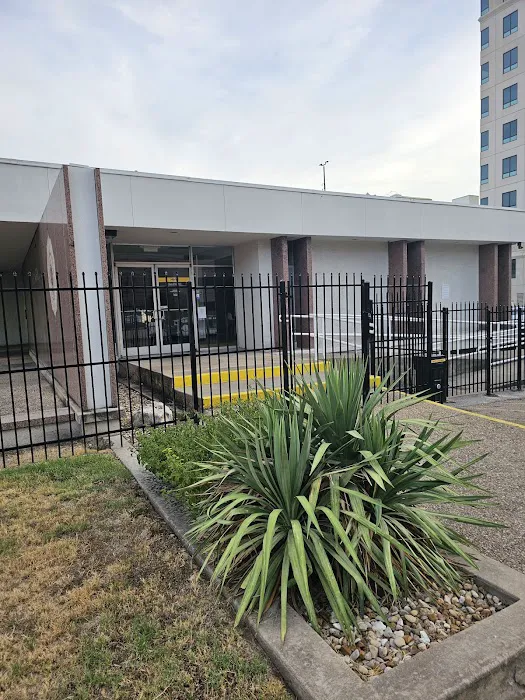 Hertz Car Rental - Austin - East 10th Street Picture 8