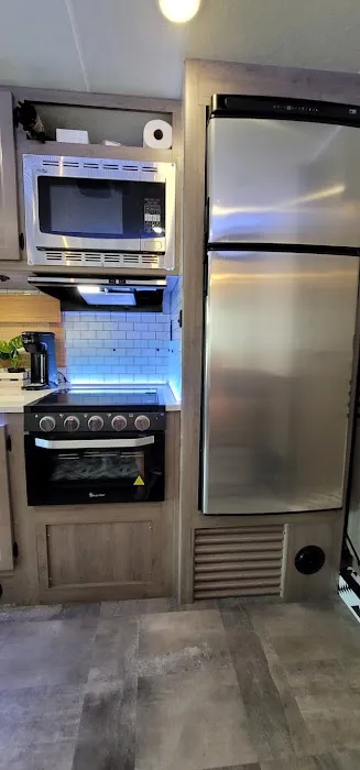 Nacho Average RV Rental Picture 7
