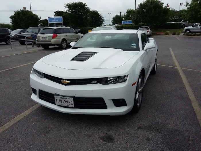 Avis Car Rental Picture 3