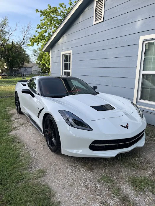 Zara Exotics Luxury Car Rental Picture 4