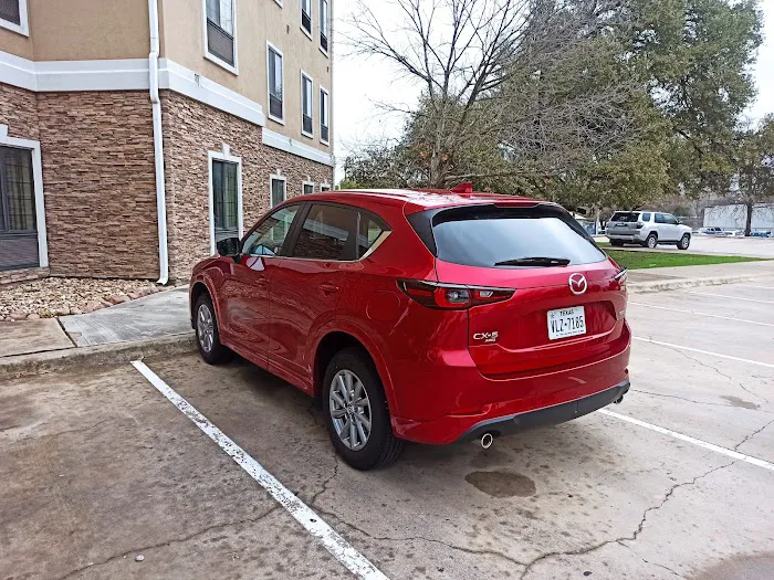 Avis Car Rental Picture 4
