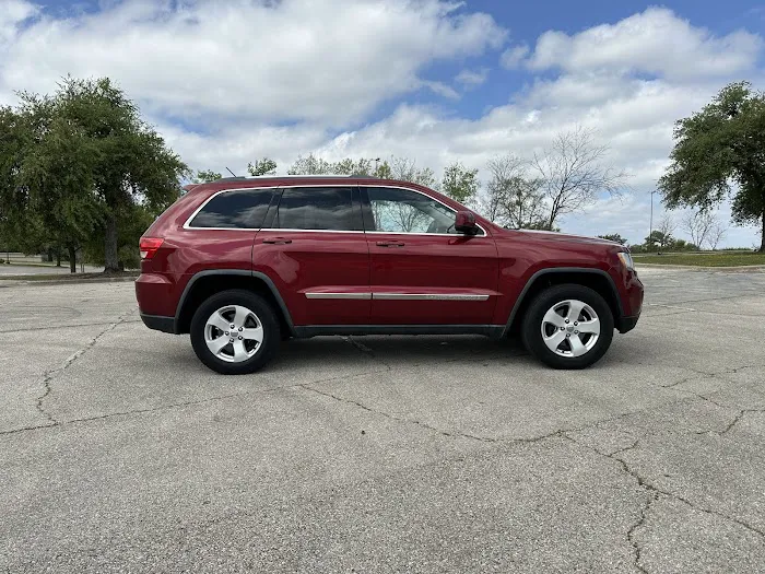 Enginelity - Long-Term Car Rental in Austin TX Picture 9
