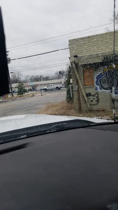 Priceless Rent A Car Austin Picture 1