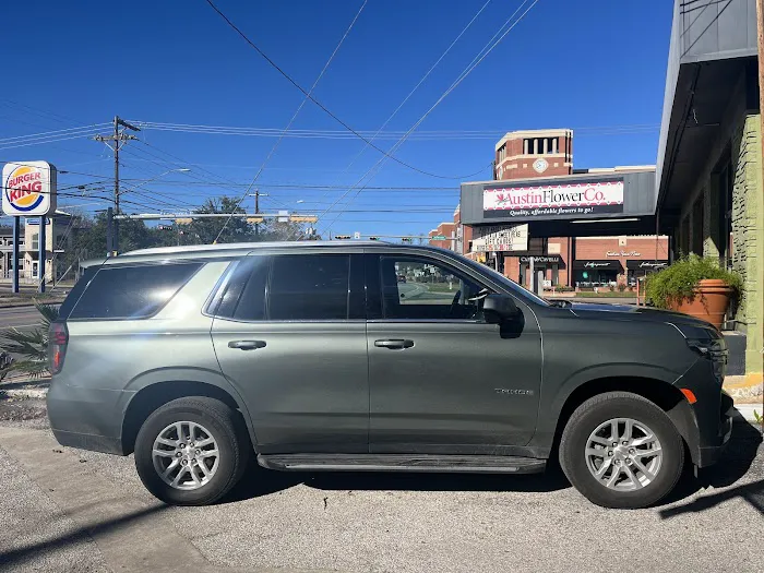 Avis Car Rental Picture 3