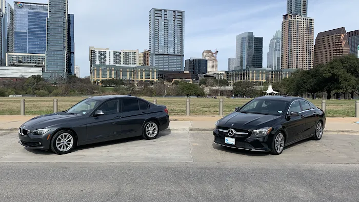 LUX Auto Haus Car Rental Picture 3