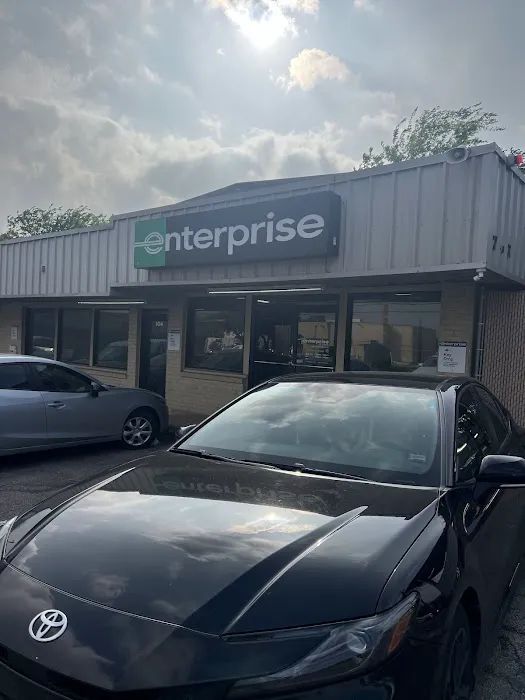 Enterprise Rent-A-Car Picture 1