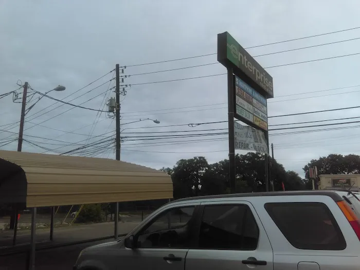 Enterprise Rent-A-Car Picture 8