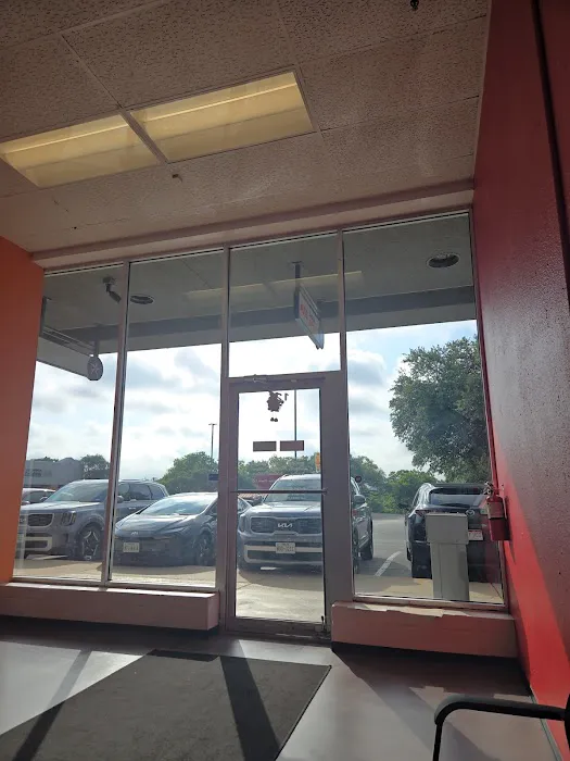Avis Car Rental Picture 4