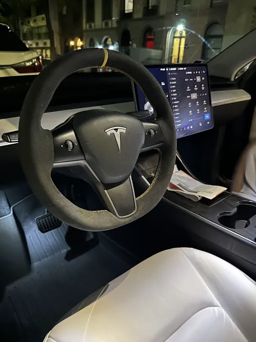 TeslaRents Picture 8