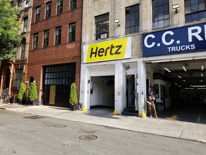 Hertz Car Rental - New York - Morton Street Picture 2