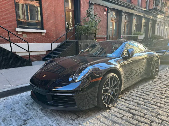RealCar: Premium & Luxury Car Rental Brooklyn Picture 6