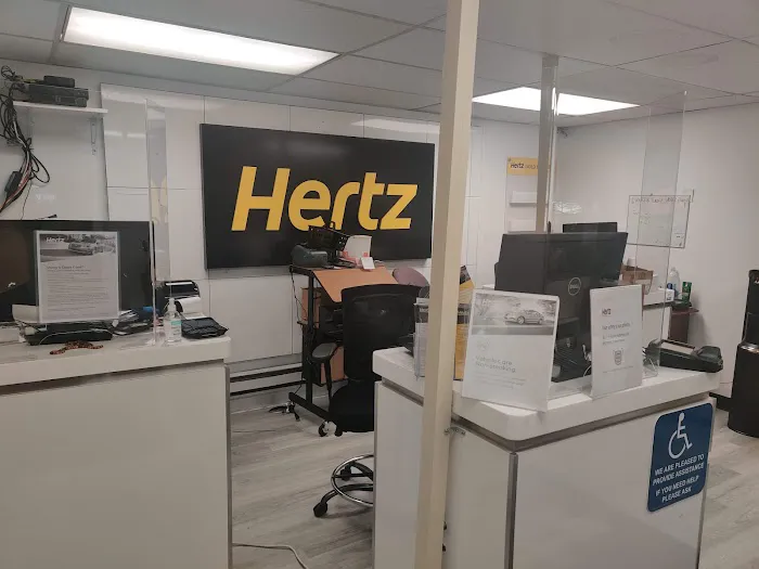 Hertz Car Rental - Jersey City - Mall Drive W Picture 1