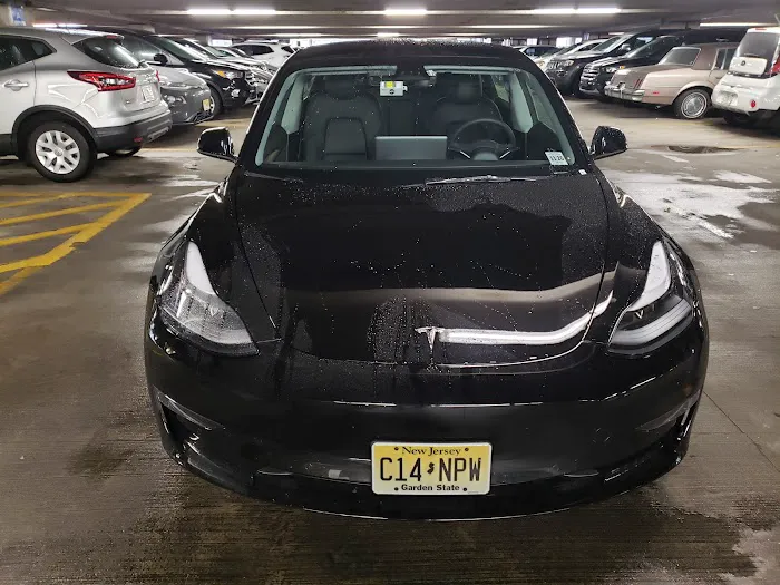 Hertz Car Rental - Jersey City - Mall Drive W Picture 6