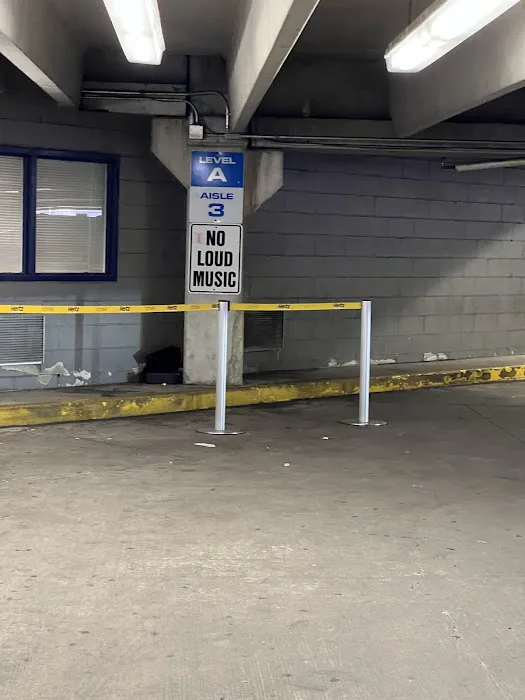 Hertz Car Rental - Jersey City - Mall Drive W Picture 10