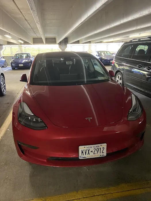 Hertz Car Rental - Jersey City - Mall Drive W Picture 9