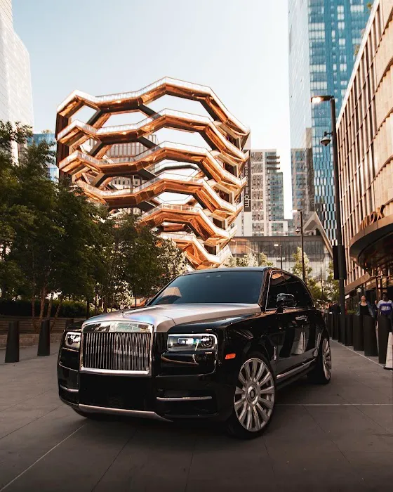 Veluxity Exotic Car Rental NYC Picture 4