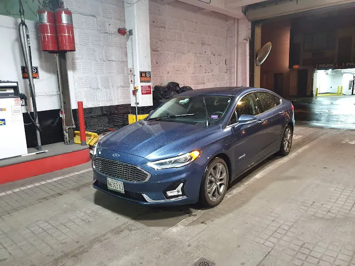 Avis Car Rental Picture 6