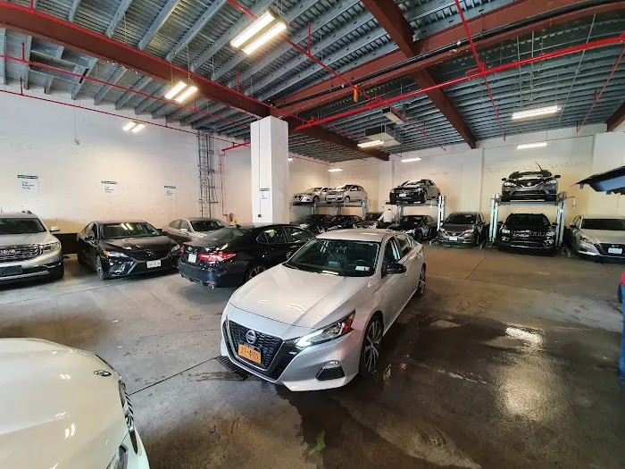 Enterprise Rent-A-Car Picture 1