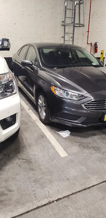 Enterprise Rent-A-Car Picture 9