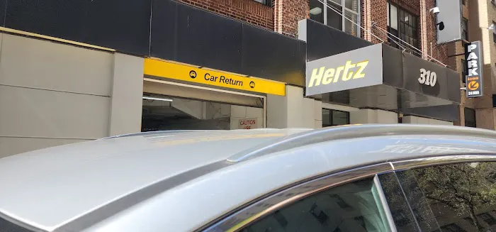 Hertz Car Rental - New York - East 48th Street Picture 2