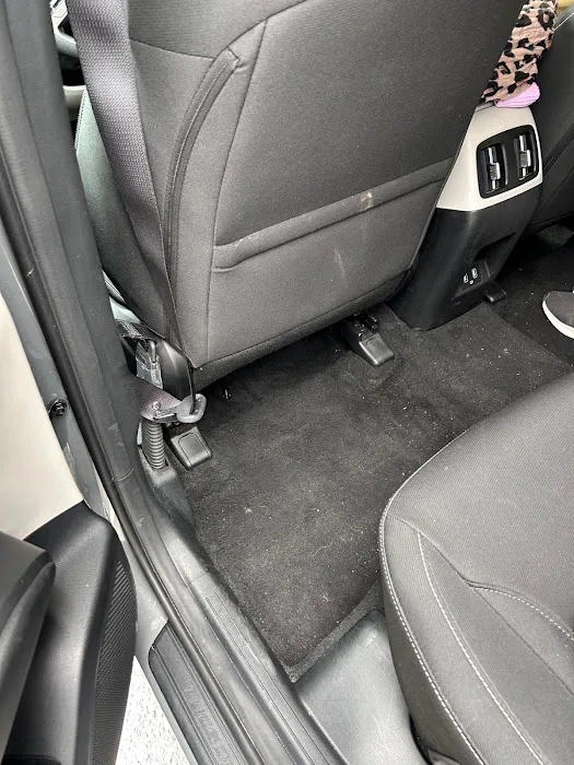Avis Car Rental Picture 4