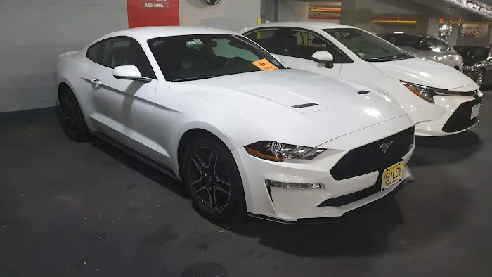 Avis Car Rental Picture 9