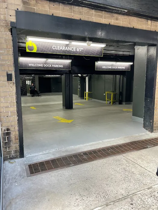 UFODRIVE: 24/7 Car Rental - New York, Midtown East Picture 1